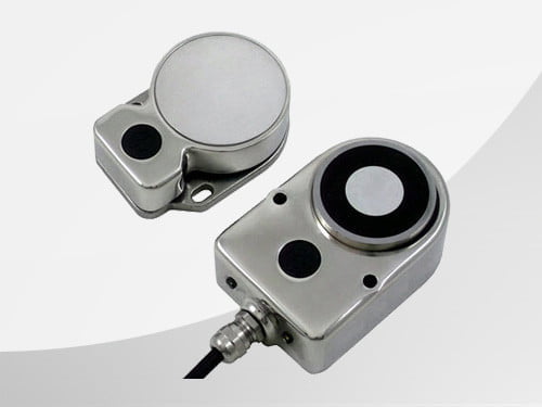 D40ML - RFID-Sicherheitsverriegelungsschalter mit magnetischer Zuhaltung
